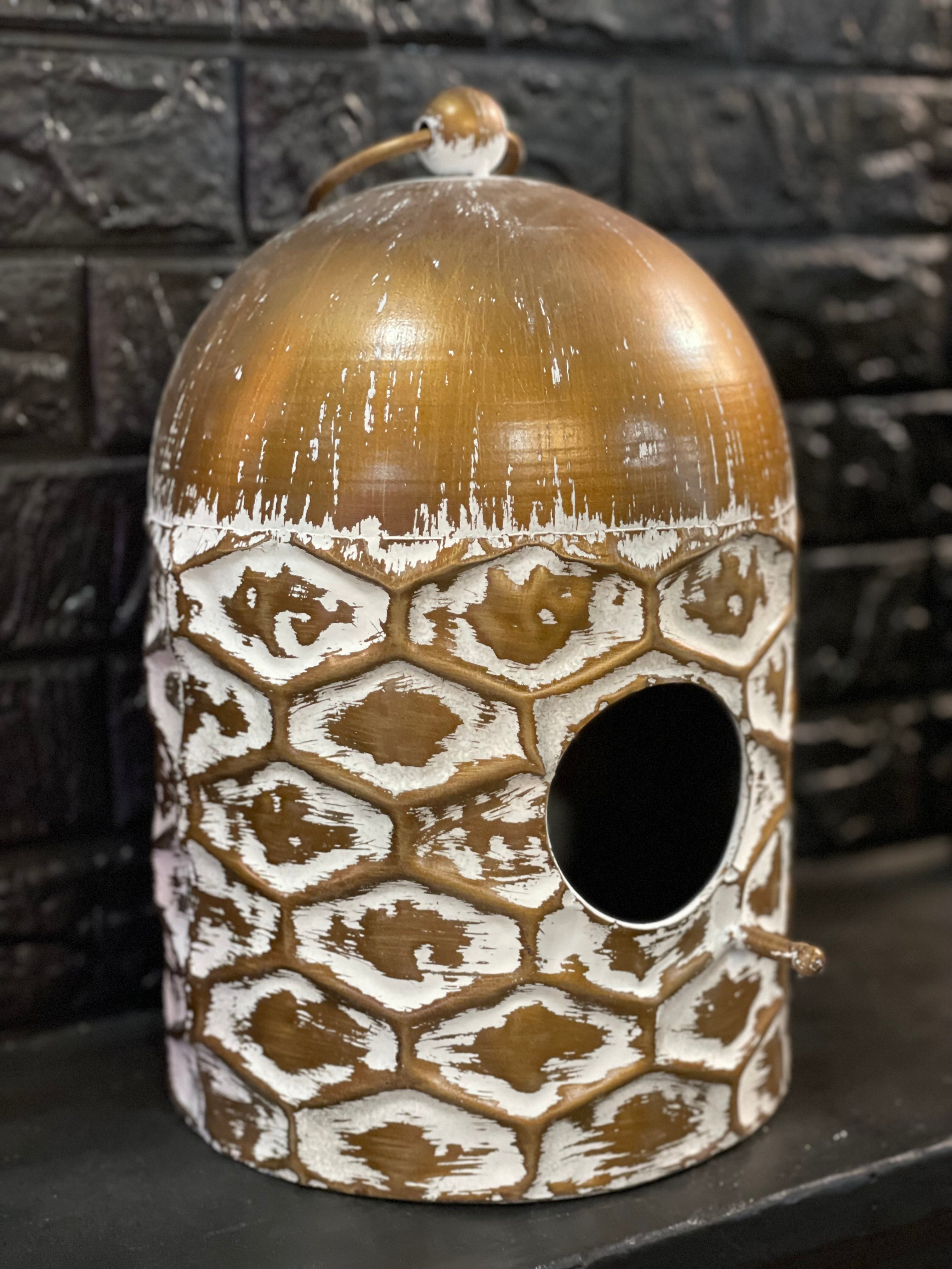 Metal Honeycomb Dome Birdhouse Spring Home