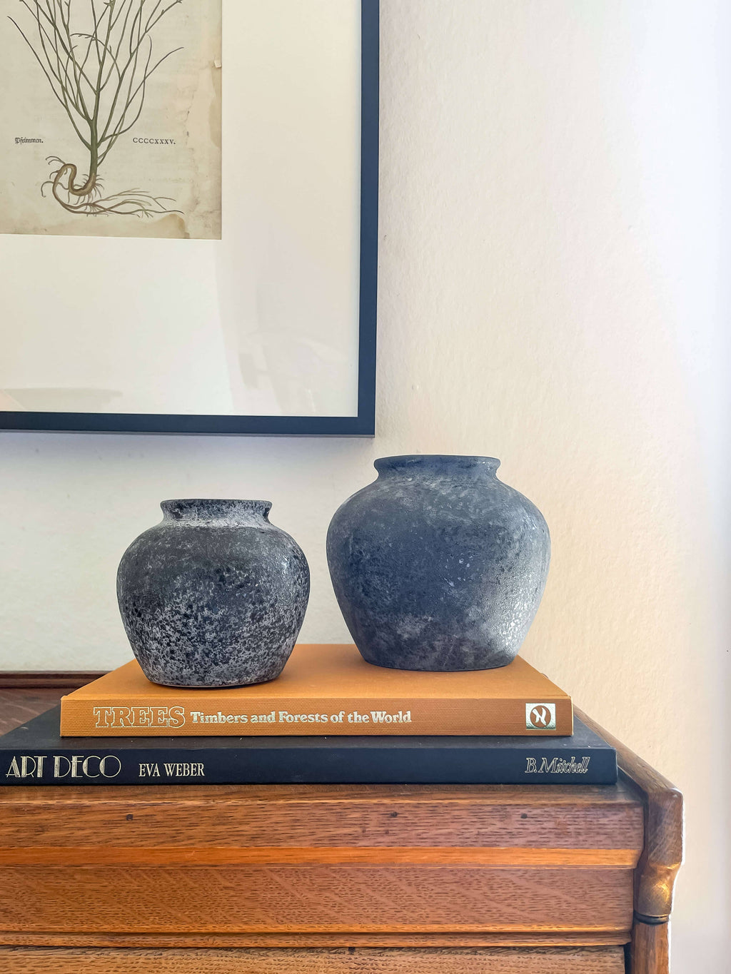 Athena Vintage-Style Ceramic Vase, High-End Home Accent: Large
